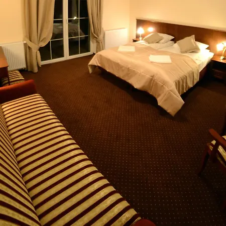 Dworek Jamnenski منتجع