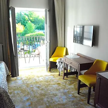 Dworek Jamnenski